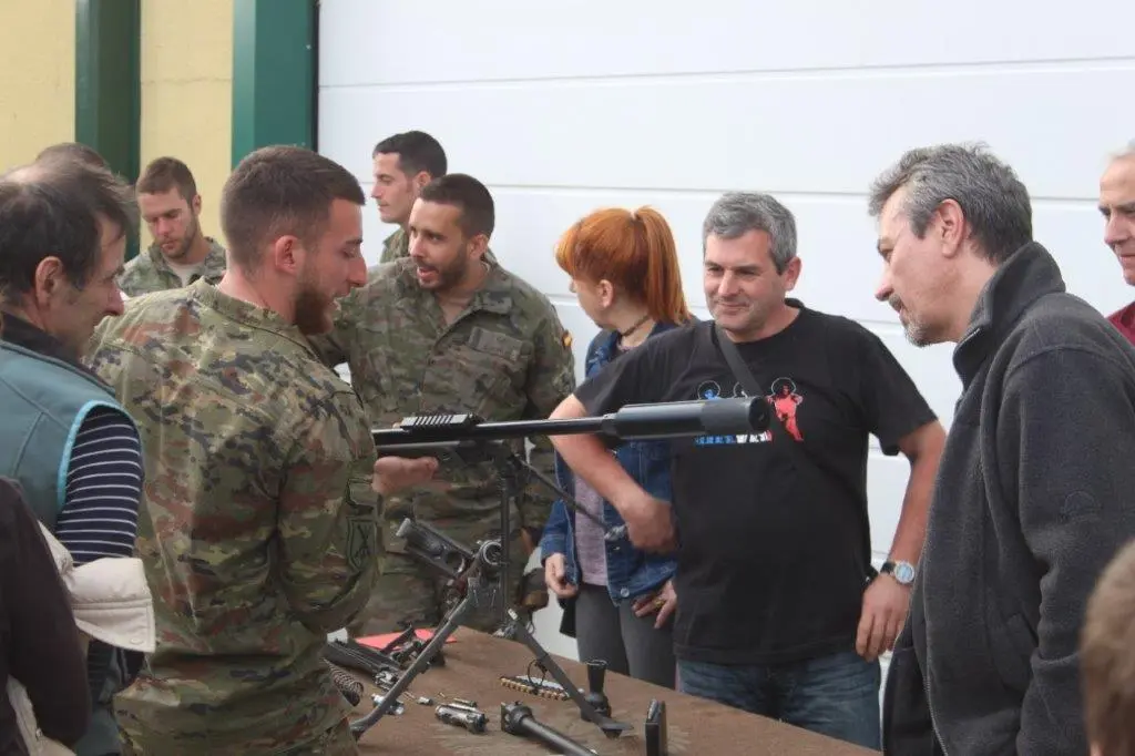 DEMOSTRACION DE VEHÍCULOS (15)