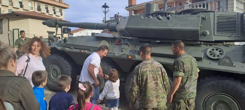 DEMOSTRACIÓNN VEHÍICULOS NAVALENO (1)