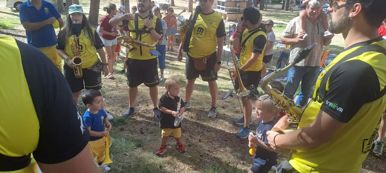 NAVALENO POR FIESTAS (7)