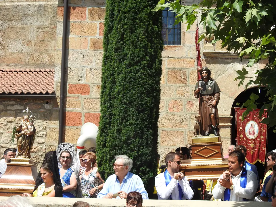 NAVALENO POR FIESTAS (24)