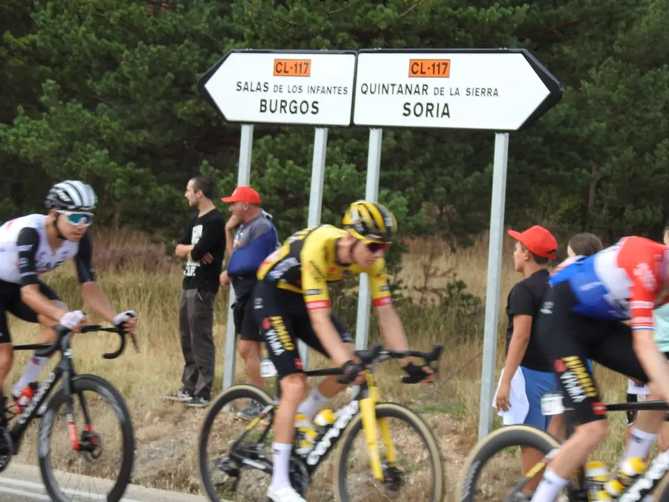 CICLISTAS HACIA QUINTANAR (2)