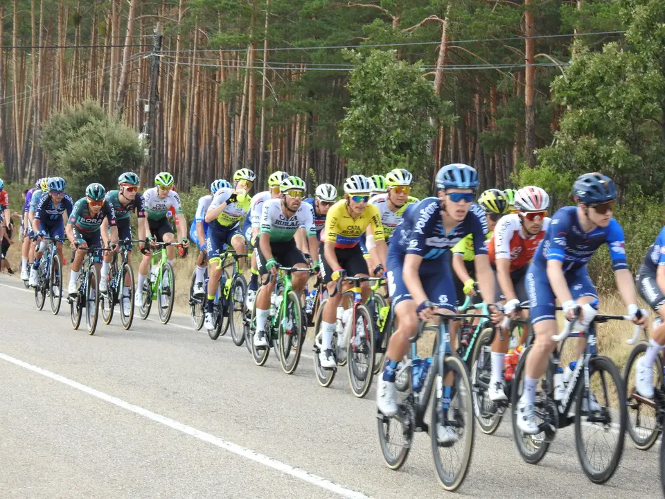 CICLISTAS HACIA QUINTANAR (4)