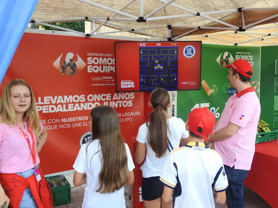 EN LA FAN ZONE SOLIDARIA DE VINUESA (3)
