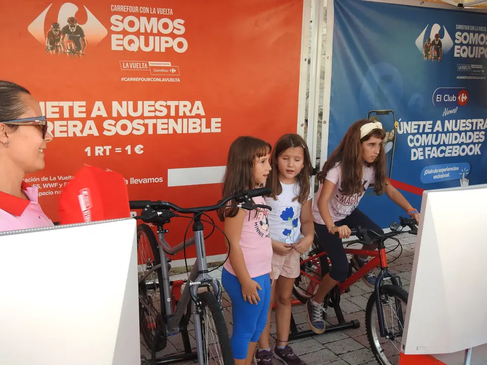 EN LA FAN ZONE SOLIDARIA DE VINUESA (5)
