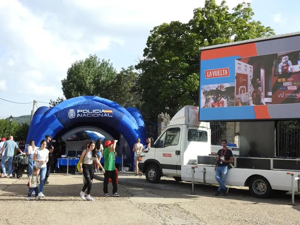 EN LA FAN ZONE SOLIDARIA DE VINUESA (6)