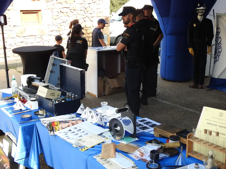 EN LA FAN ZONE SOLIDARIA DE VINUESA (7)