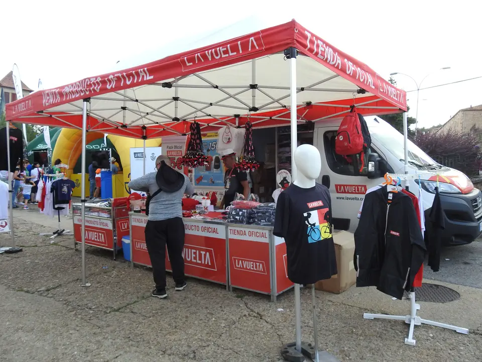 EN LA FAN ZONE SOLIDARIA DE VINUESA (16)