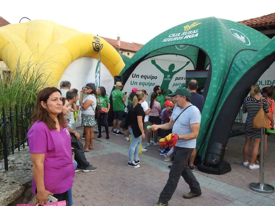 EN LA FAN ZONE SOLIDARIA DE VINUESA (17)