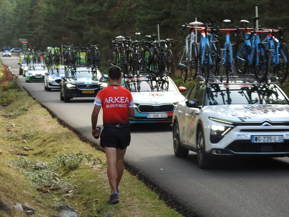 HACIA EL RASO DE LAS PINADAS (7)