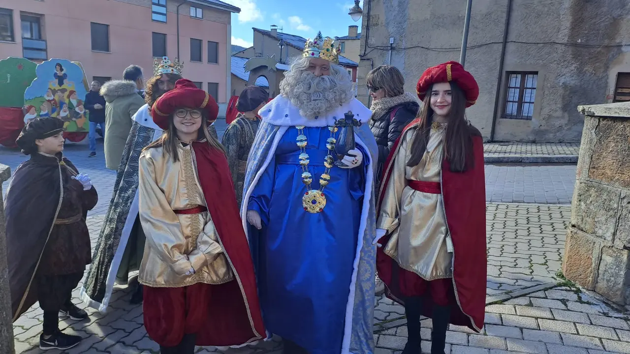 DIA DE LOS REYES EN NAVALENO (4)