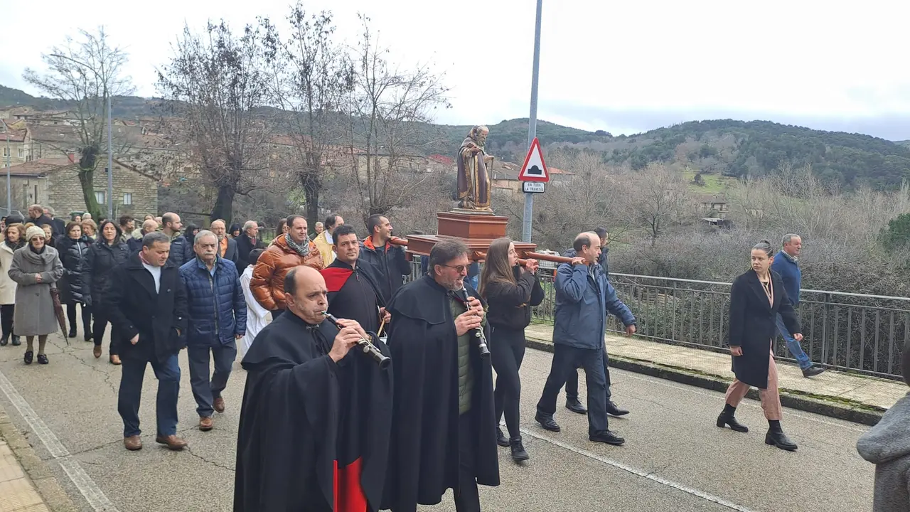 FIESTA DE SAN ANTÓN EN CANICOSA (19)