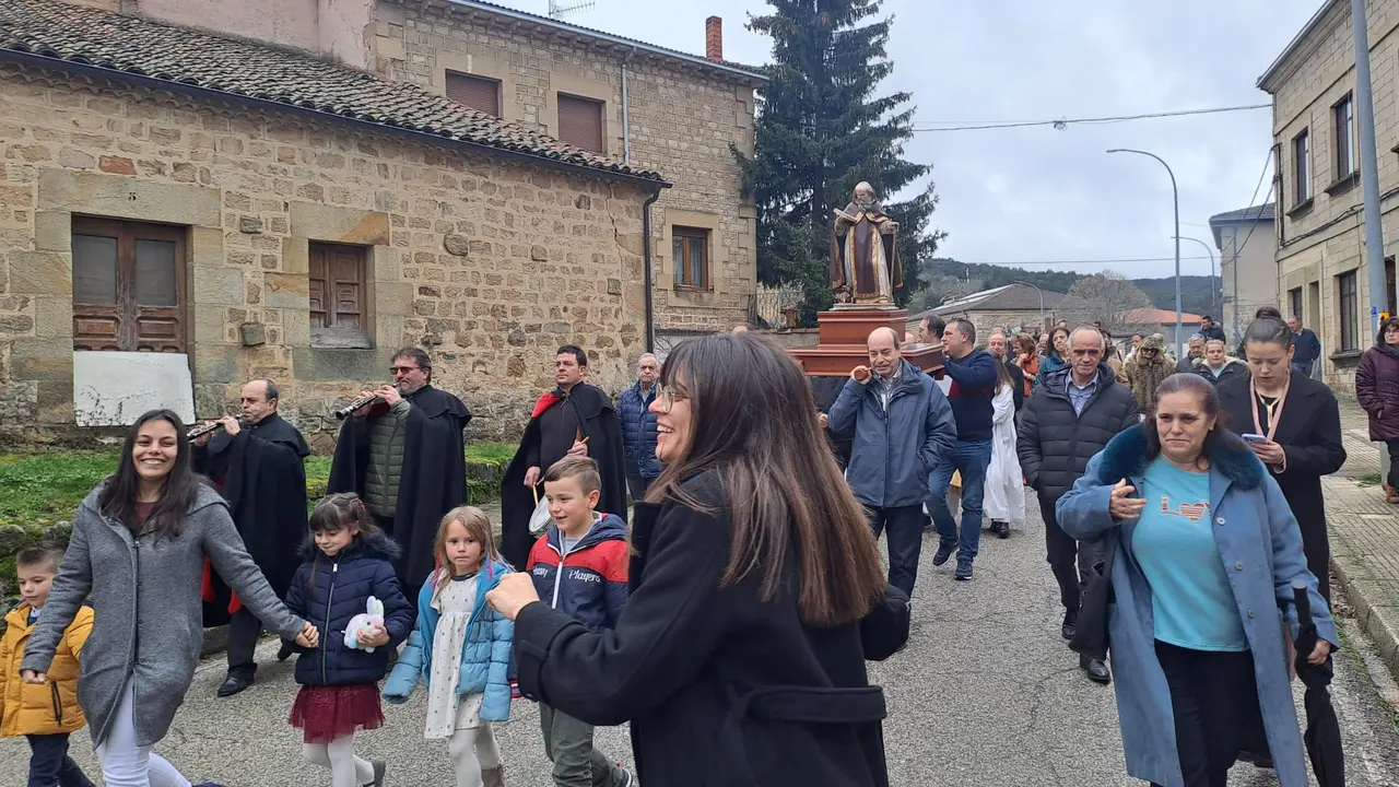 FIESTA DE SAN ANTÓN EN CANICOSA (28)