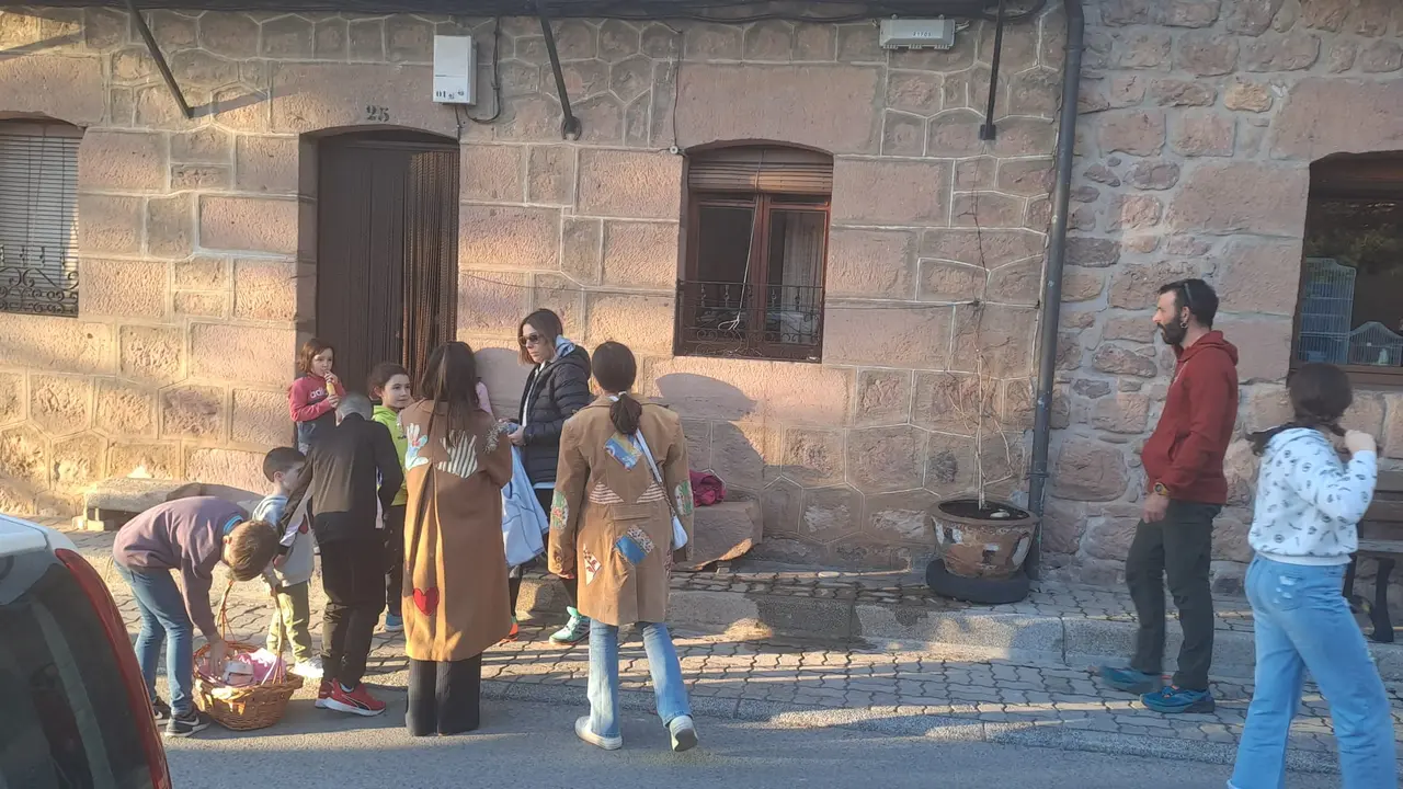 CUARENTENAS NAVALENO  (4)