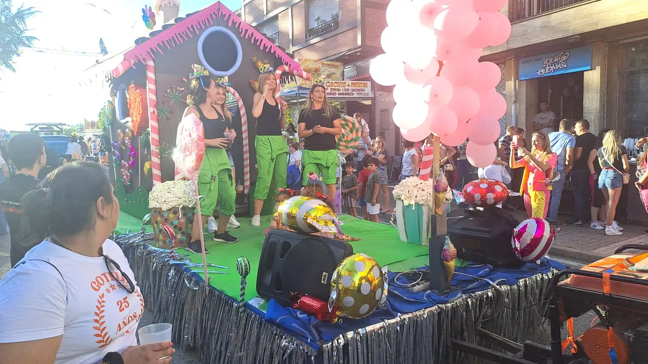 CARROZAS DE LAS FIESTAS (2)