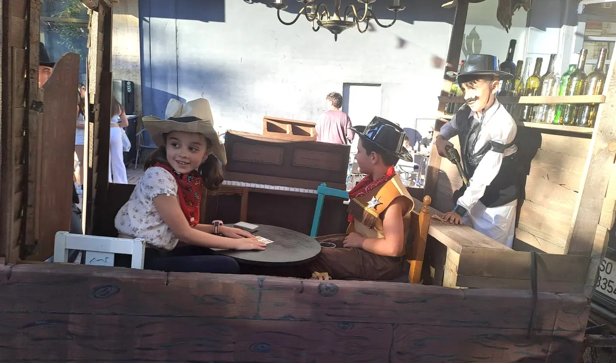 CARROZAS DE LAS FIESTAS (30)