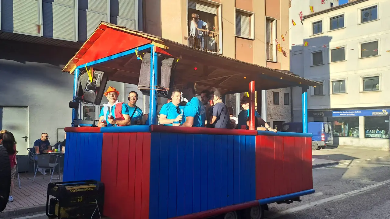 CARROZAS FIESTAS MAGDALENA (10)