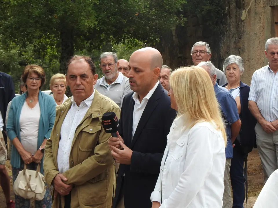 HOMENAJE EN LA MUEDRA (5)