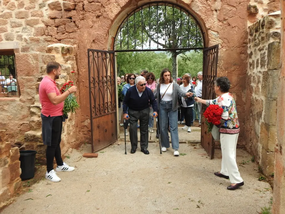HOMENAJE EN LA MUEDRA (18)