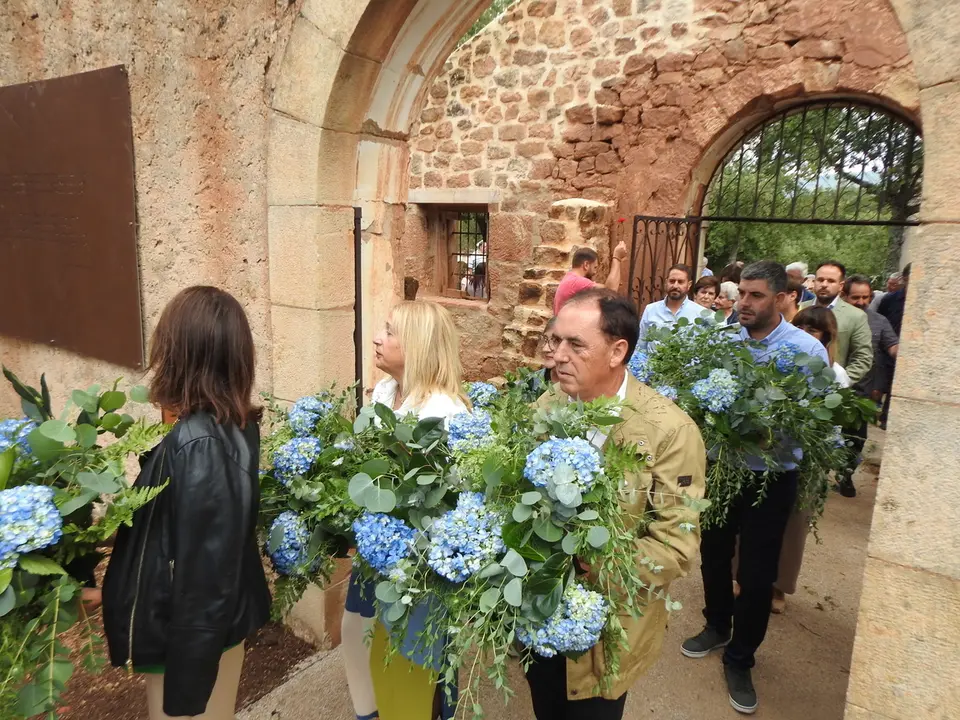 HOMENAJE EN LA MUEDRA (23)