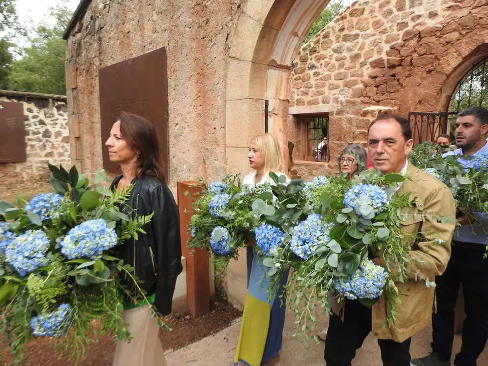 HOMENAJE EN LA MUEDRA (24)