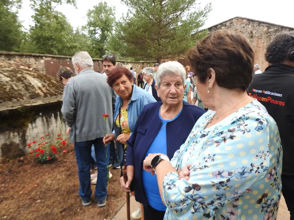 HOMENAJE EN LA MUEDRA (37)