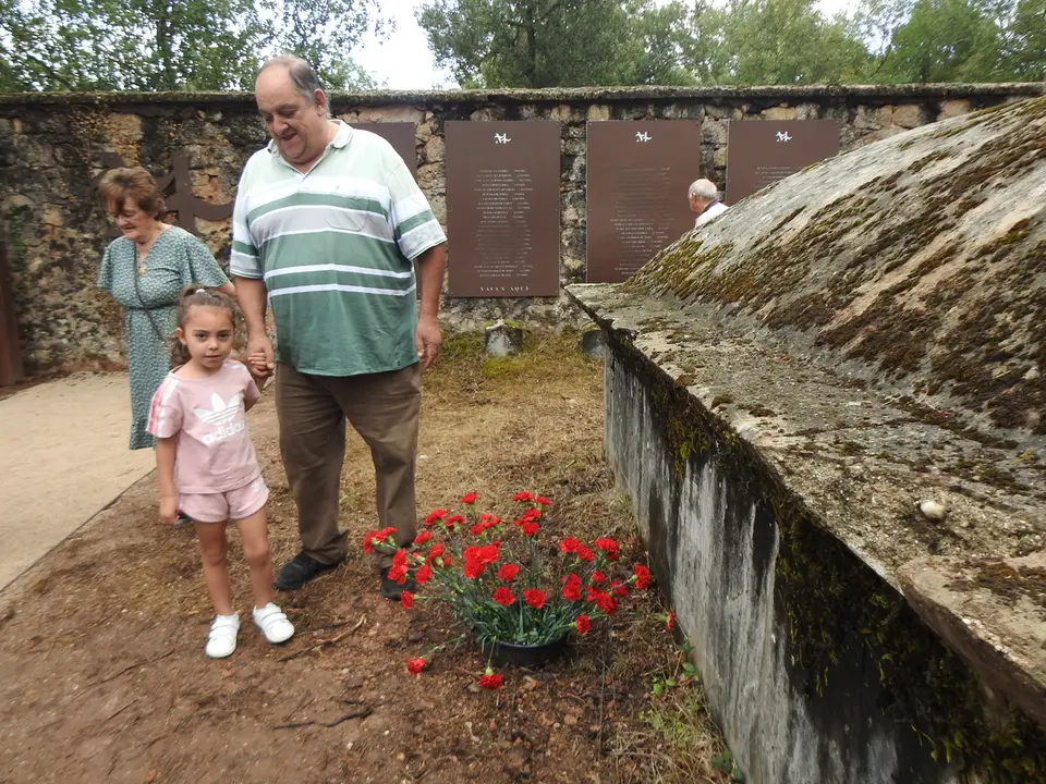 HOMENAJE EN LA MUEDRA (45)