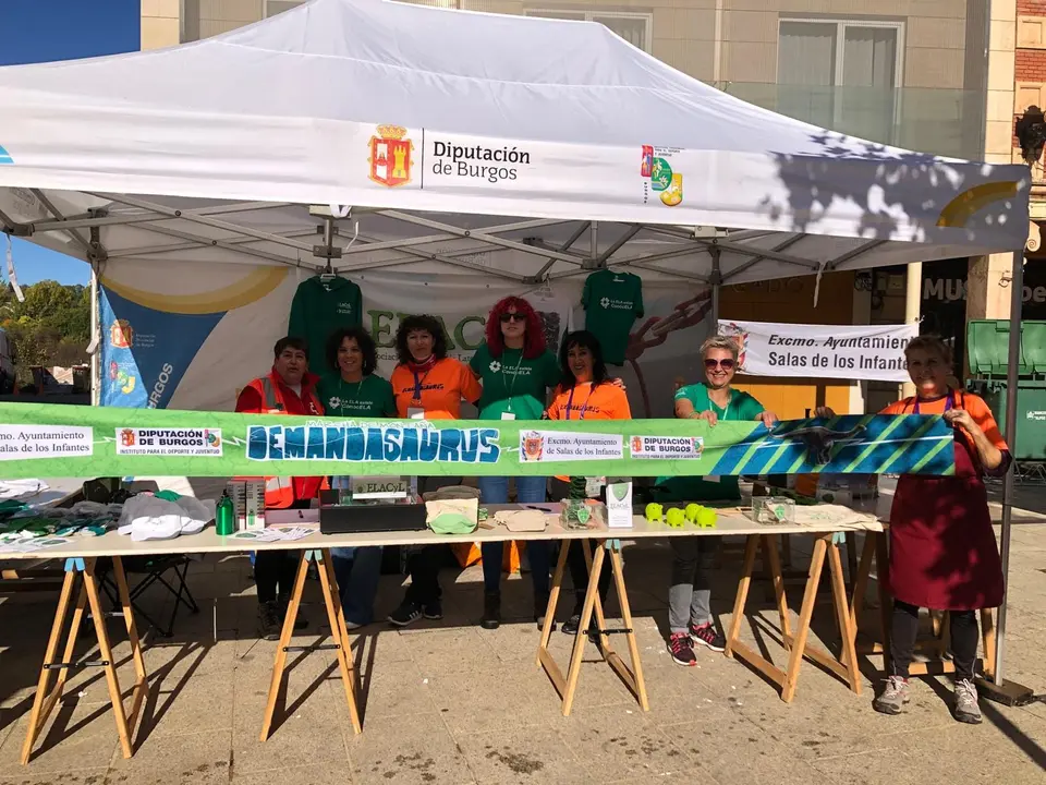 DEMANDASAURUS EN SALAS (6)