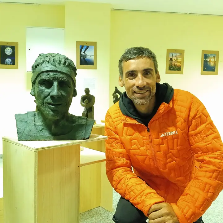 DEMANDASAURUS EN SALAS (22)