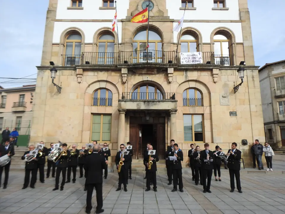 BANDA DE MÚSICA DE cOVALEDA (10)