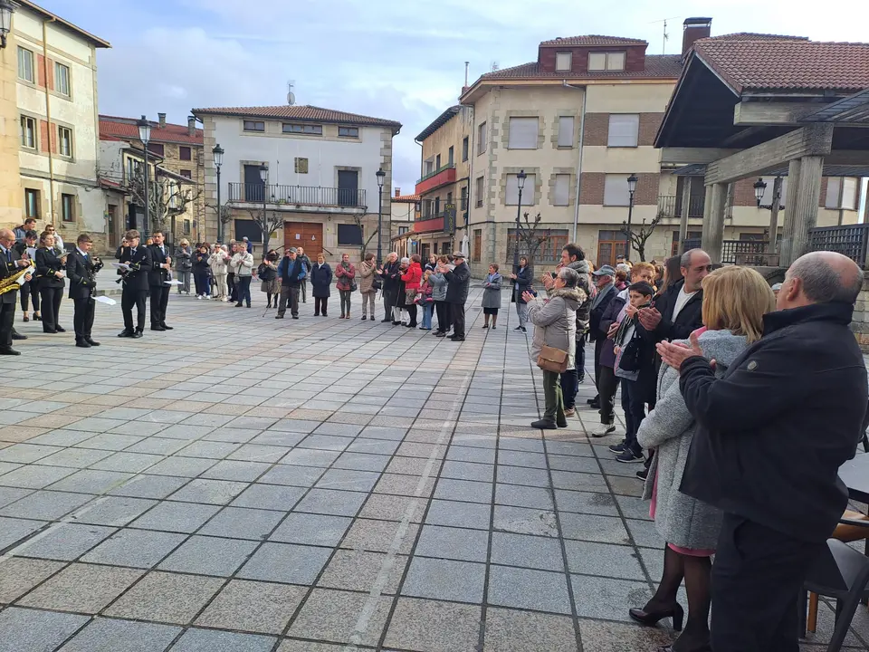 BANDA DE MÚSICA DE cOVALEDA (13)