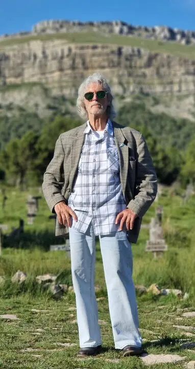 PERFIL 2 DE AYESTARÁN