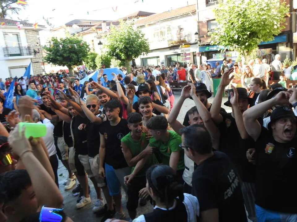 PREGON Y CARROZAS SAN LEONARDO  (27)