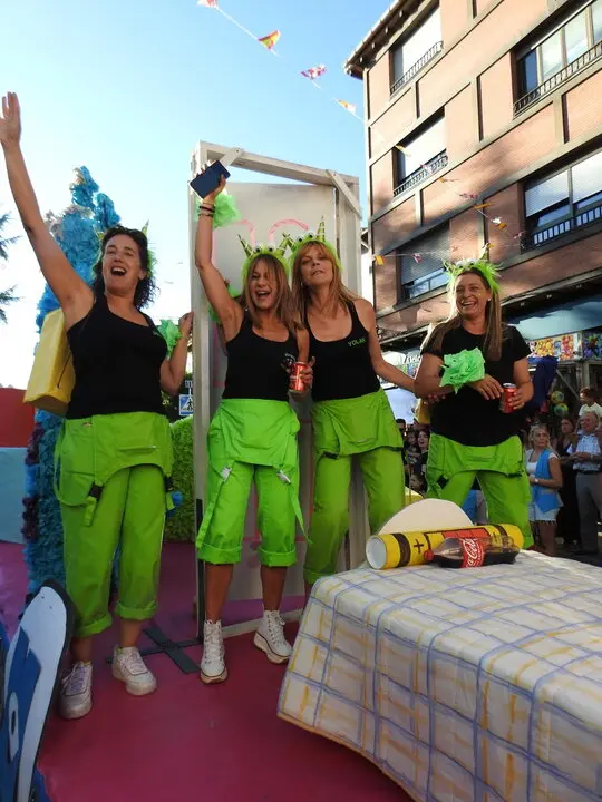 PREGON Y CARROZAS SAN LEONARDO  (56)