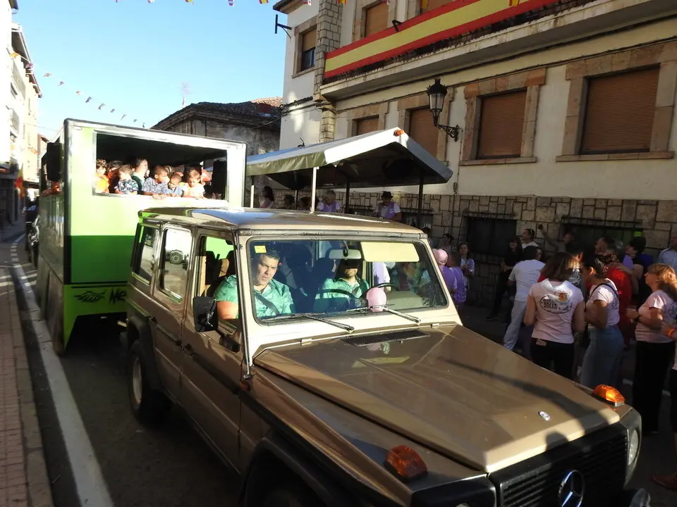 PREGON Y CARROZAS SAN LEONARDO  (80)