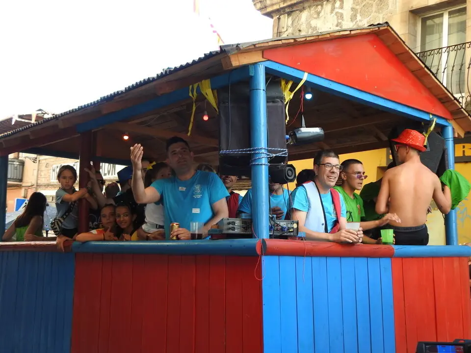 PREGON Y CARROZAS SAN LEONARDO  (96)