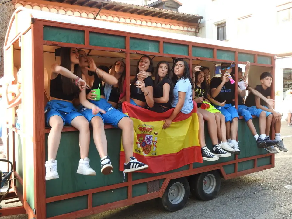 PREGON Y CARROZAS SAN LEONARDO  (101)