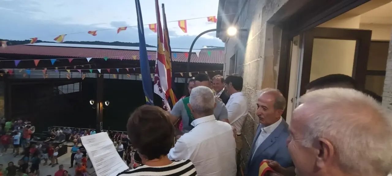 inicio fiestas en Canicosa de la Sierra (10)