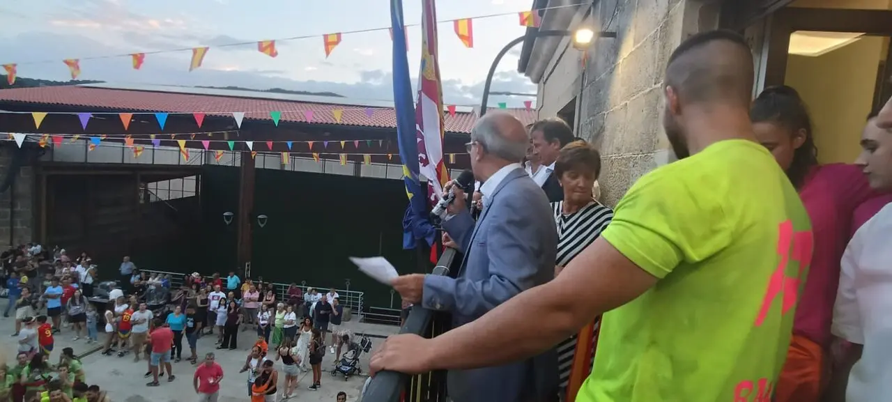 inicio fiestas en Canicosa de la Sierra (15)