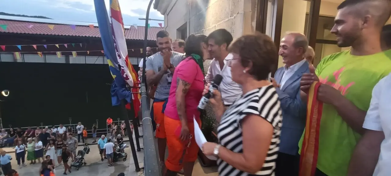 inicio fiestas en Canicosa de la Sierra (34)