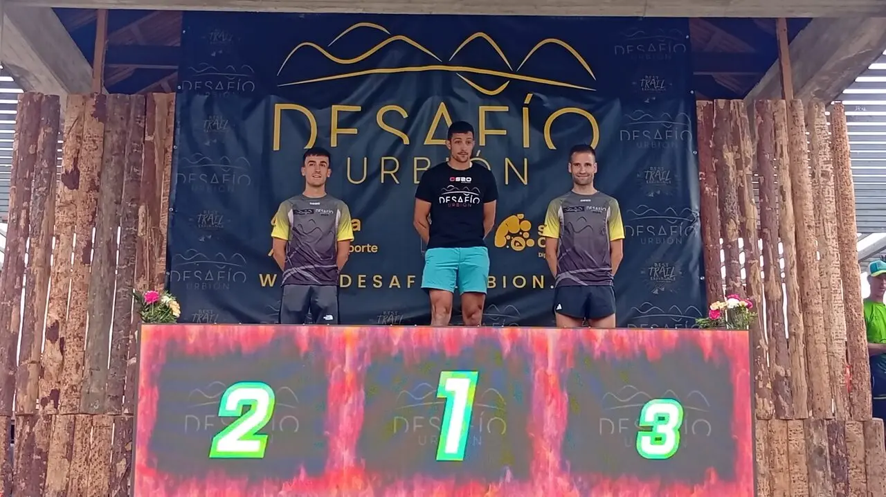 DESAFÍO URBION 2025 ENTREGA DE TROFEOS (14)