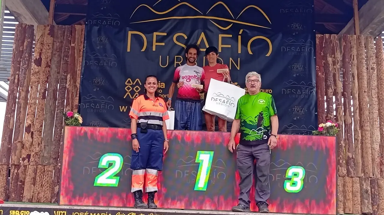 DESAFÍO URBION 2025 ENTREGA DE TROFEOS (25)