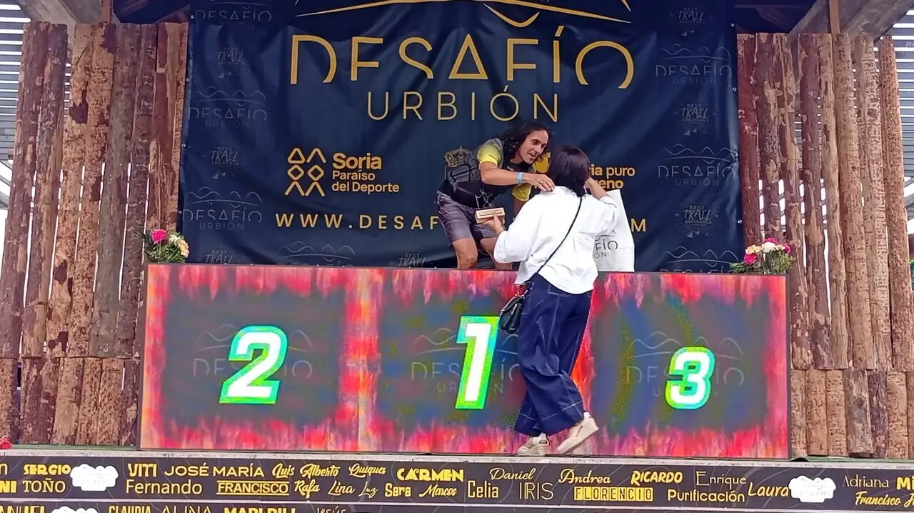 DESAFÍO URBION 2025 ENTREGA DE TROFEOS (36)