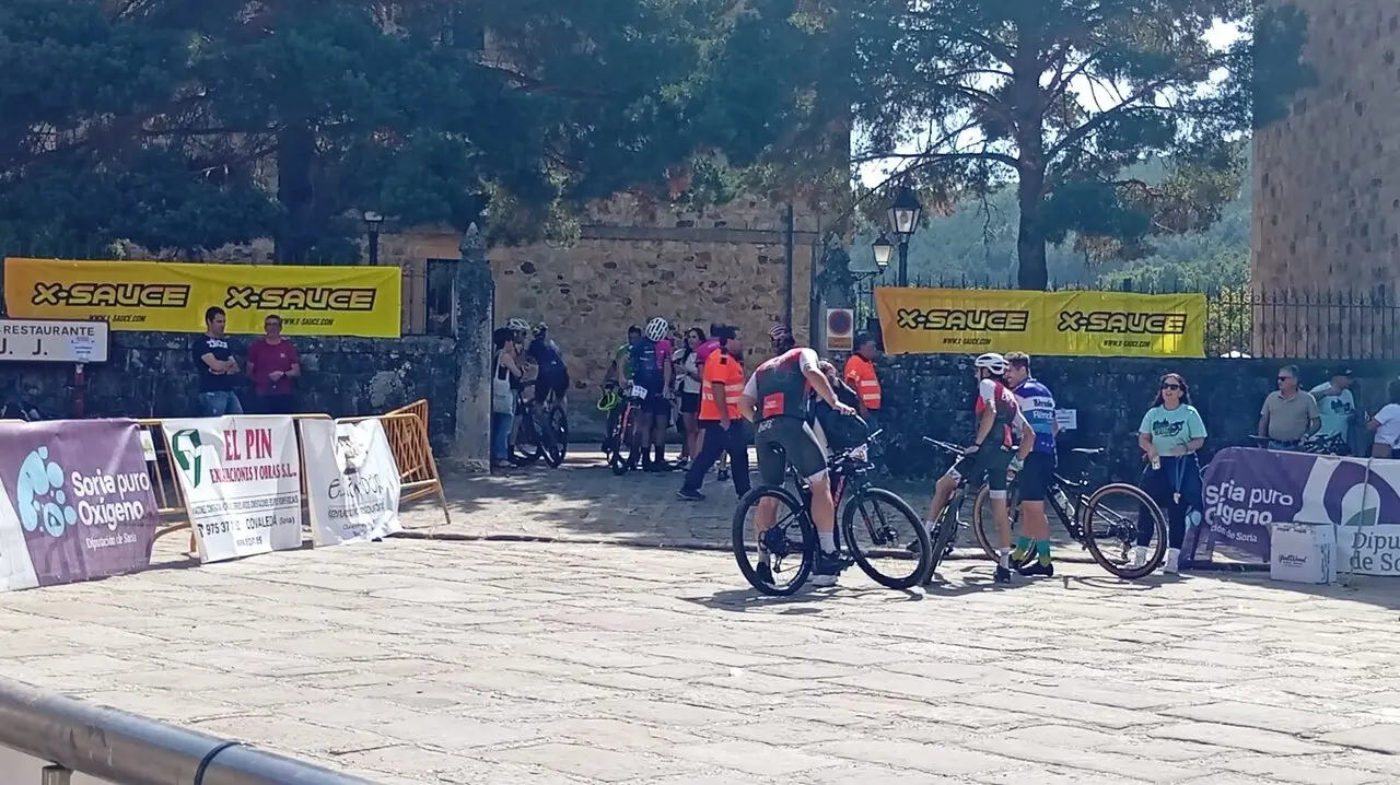 La tronchaberezos  en SALDUERO 2025 (25)