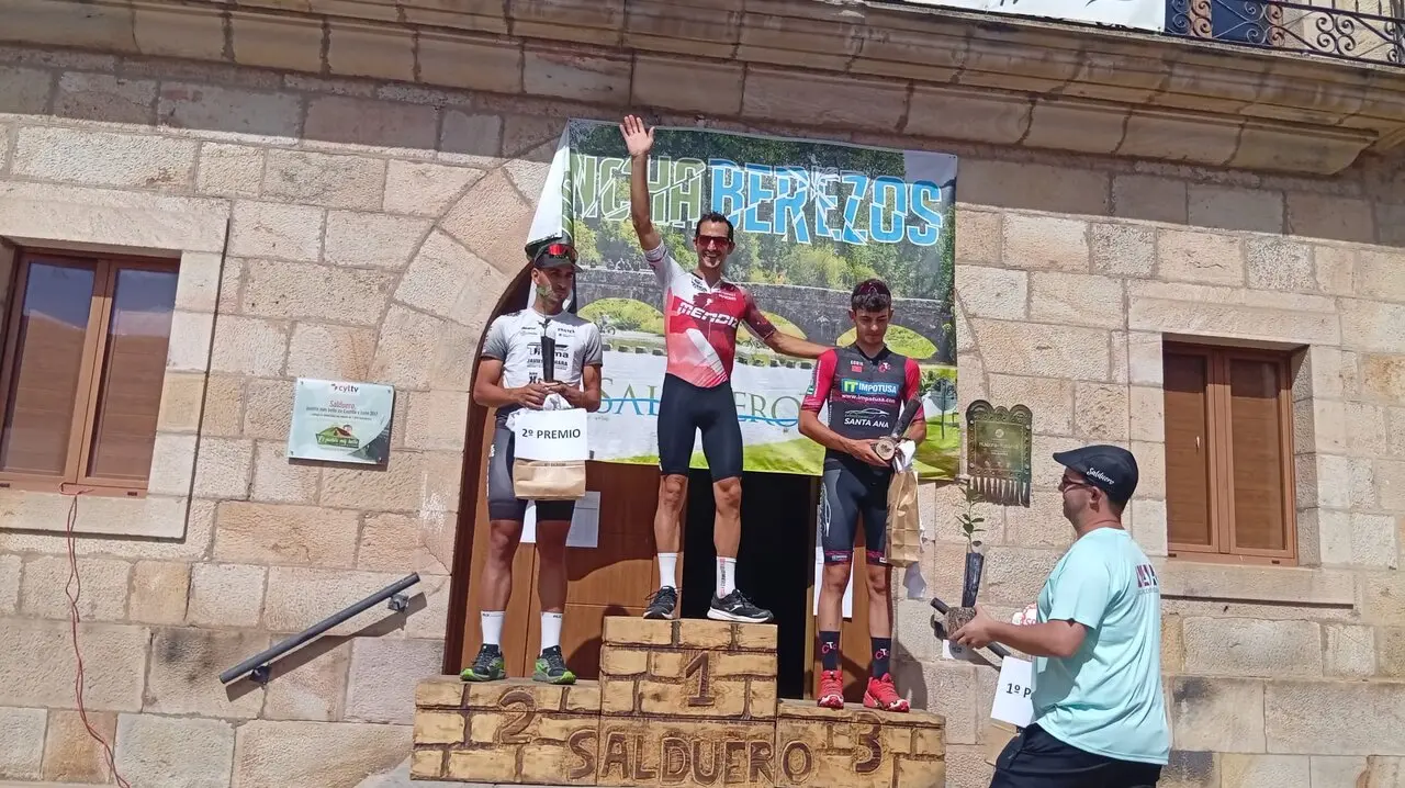 ENTREGA DE TROFEOS EN LA TRONCHABEREZOS (10)