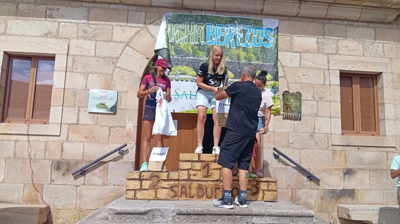 ENTREGA DE TROFEOS EN LA TRONCHABEREZOS (20)