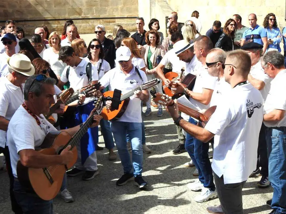 DURUELO HJOMENAJE Y RONDA (72)