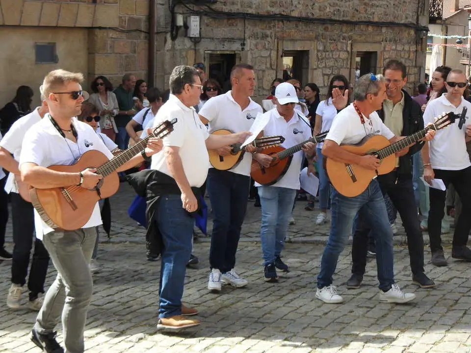 DURUELO HJOMENAJE Y RONDA (77)