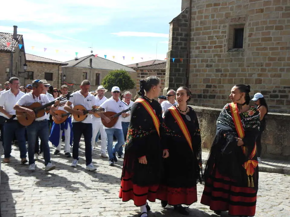 DURUELO HJOMENAJE Y RONDA (84)