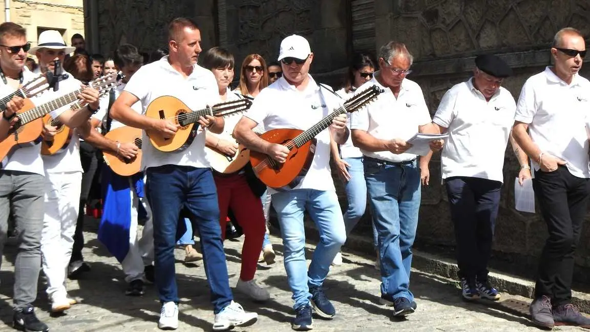 DURUELO HJOMENAJE Y RONDA (91)