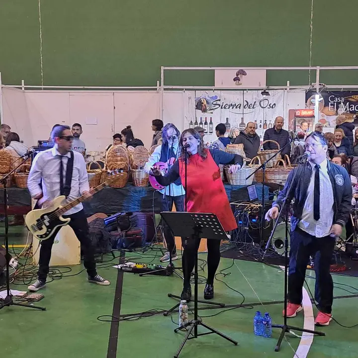 JORNADAS MICOLOGICAS NAVALENO 2025 (9)